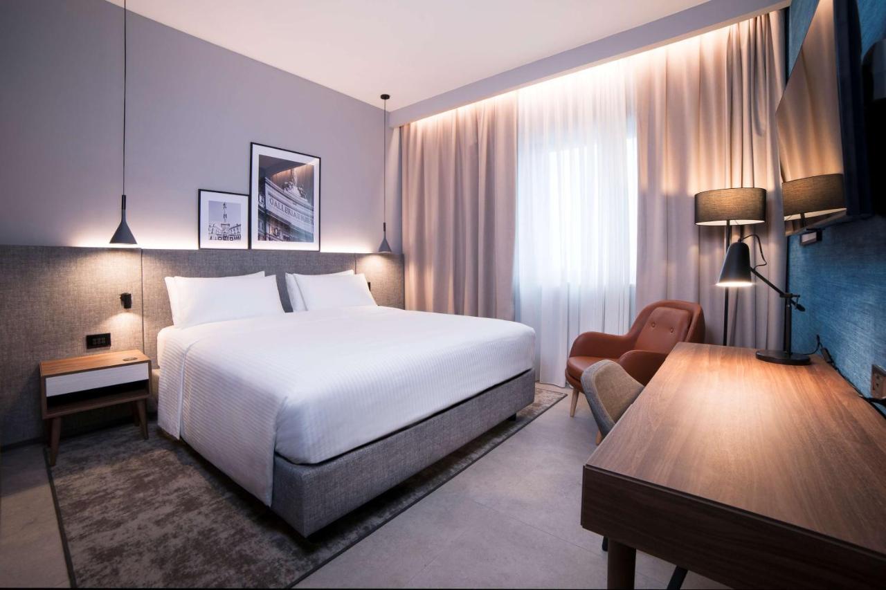 Radisson Hotel Nola Naples Luaran gambar